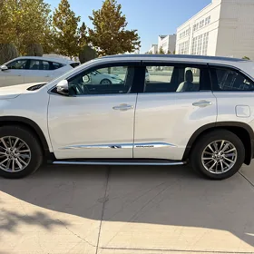 Toyota Highlander 2018