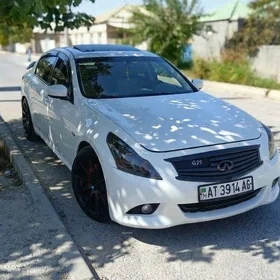 Infiniti G25 2010