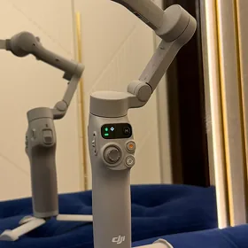 DJI OSMO MOBILE 7
