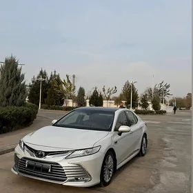 Toyota Camry 2023
