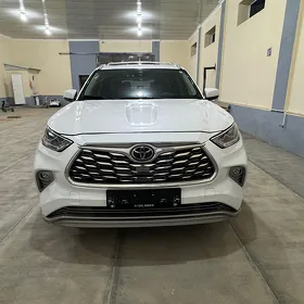 Toyota Highlander 2022