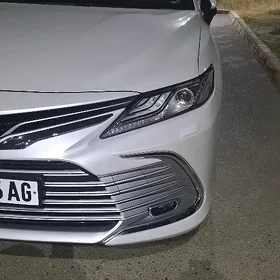 Toyota Camry 2023