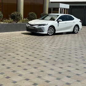 Toyota Camry 2022