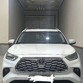 Toyota Highlander 2021