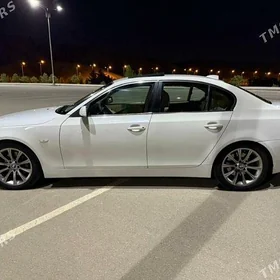 BMW E60 2004