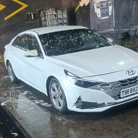 Hyundai Elantra 2021