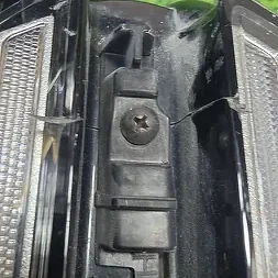 Genesis GV70 onki faralary