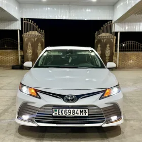 Toyota Camry 2022