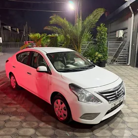Nissan Sunny 2022