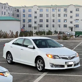 Toyota Camry 2012