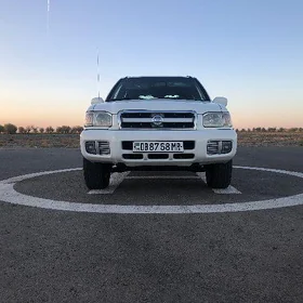 Nissan Pathfinder 2001