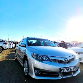 Toyota Camry 2012