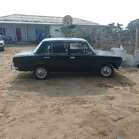 Lada 2104 1986