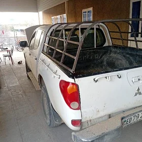 Mitsubishi L200 2007