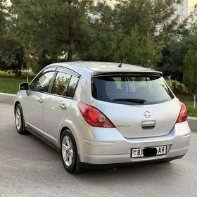 Nissan Versa 2010