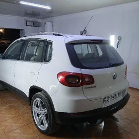 Volkswagen Tiguan 2011