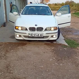 BMW E39 1998