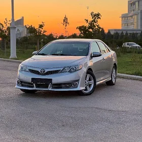 Toyota Camry 2013