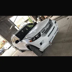 Ford Explorer 2023