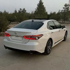 Toyota Camry 2023