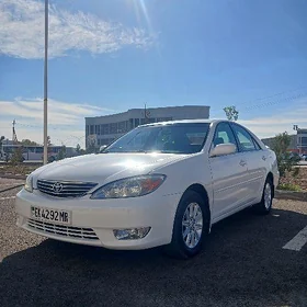 Toyota Camry 2004