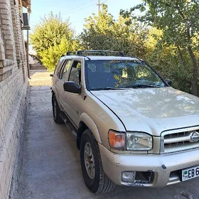 Nissan Pathfinder 1997