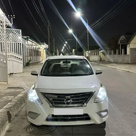 Nissan Sunny 2021