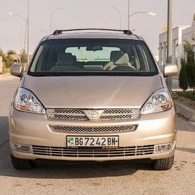 Toyota Sienna 2004