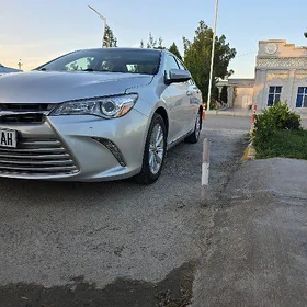 Toyota Camry 2016
