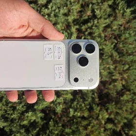Iphone 17 pro silver
