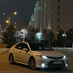 Toyota Camry 2023