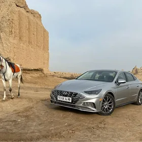 Hyundai Sonata 2021