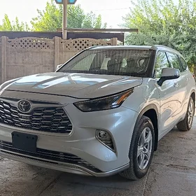 Toyota Highlander 2022