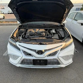 Toyota Camry 2023