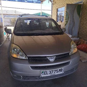 Toyota Sienna 2005