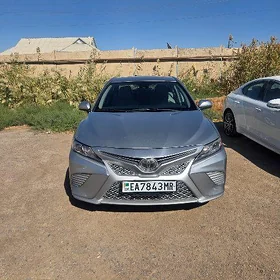 Toyota Camry 2020
