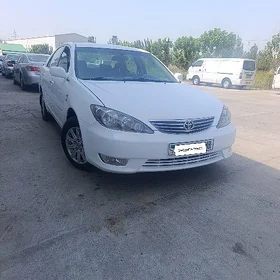 Toyota Camry 2004