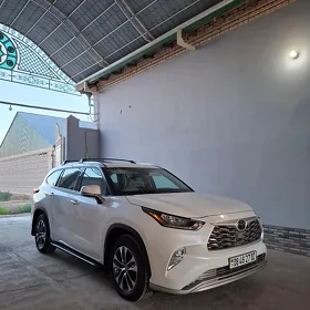 Toyota Highlander 2020