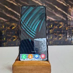 Samsung A04s