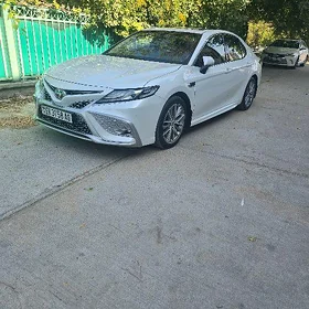 Toyota Camry 2023