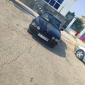 BMW 520 1988