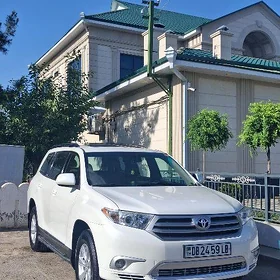 Toyota Highlander 2013