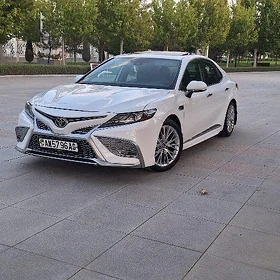 Toyota Camry 2020