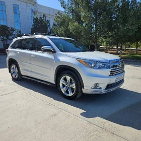Toyota Highlander 2016