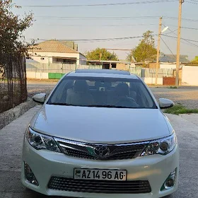 Toyota Camry 2014