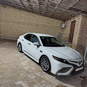 Toyota Camry 2022