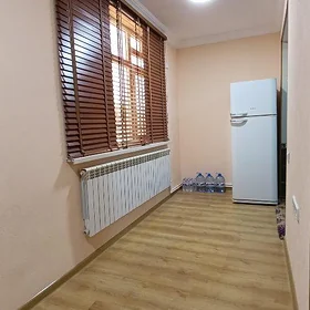Satlyk Bahar mik 1 etaž 3 kmnt