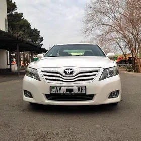 Toyota Camry 2010