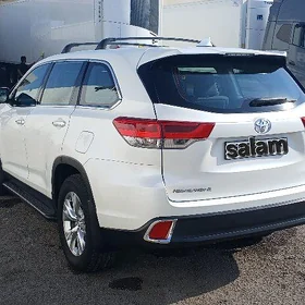 Toyota Highlander 2019