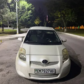 Toyota Yaris 2010